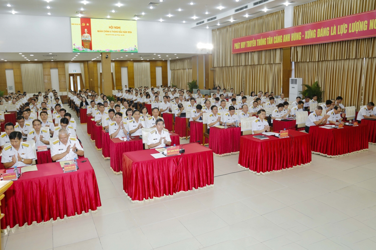 Các đại biểu tham dự hội nghị