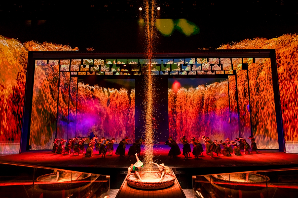 Những thiết kế, hạ tầng dành cho show diễn được đầu tư rất chỉn chu