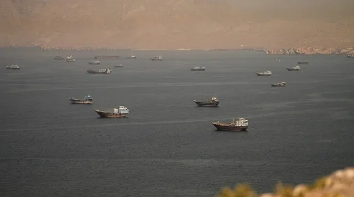 Các tàu thuyền tại eo biển Hormuz