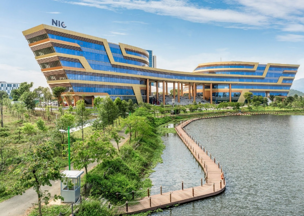 Ảnh (internet): Trung tâm Đổi mới sáng tạo Quốc gia (NIC) tại Khu công nghệ cao Hòa Lạc,  TP Hà Nội
