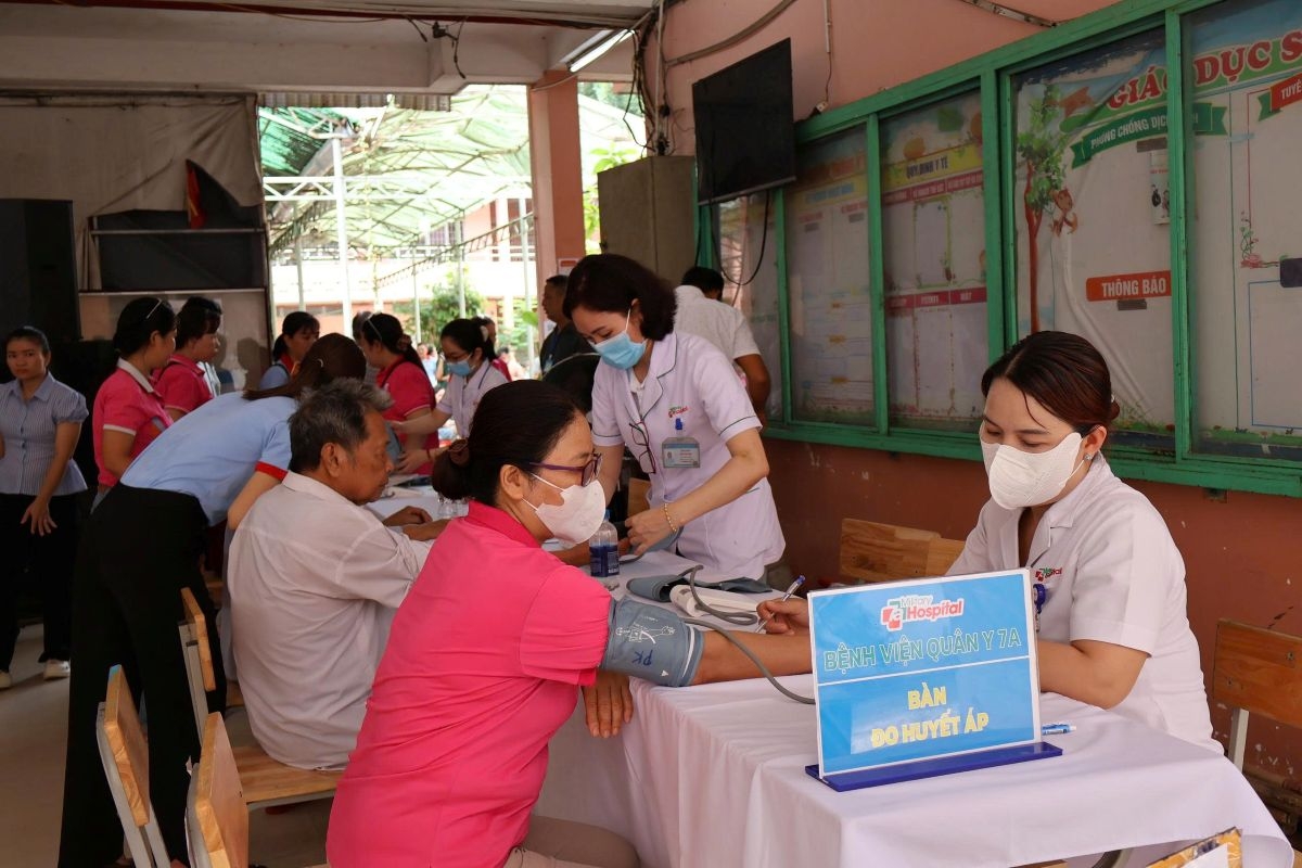 Thành phố Hồ Chí Minh khởi động Chương trình khám sức khỏe toàn dân tại 10 xã vùng căn cứ cách mạng