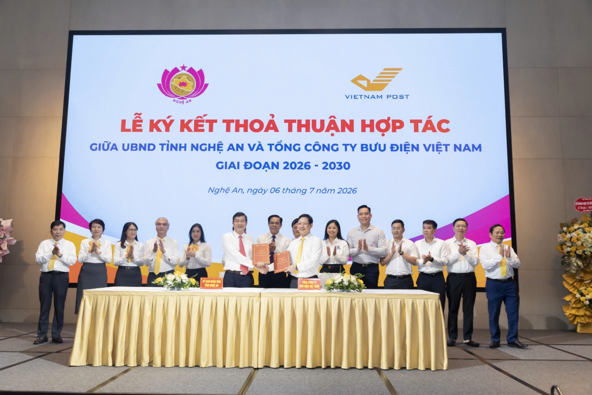 Lễ ký kết hợp tác giữa tỉnh Nghệ An và Bưu điện Việt Nam.