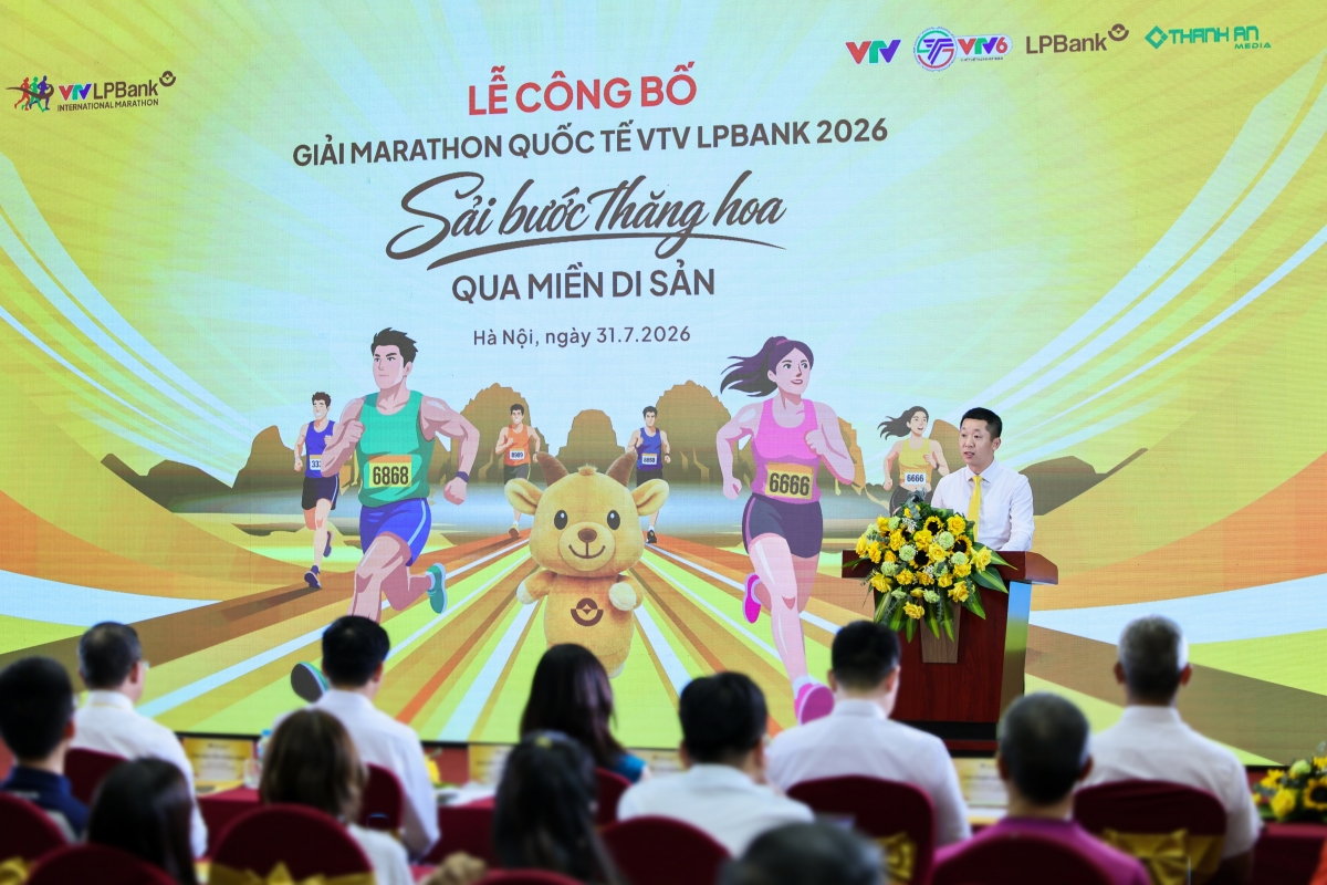 Ông Vũ Quốc Khánh, Tổng Giám đốc Ngân hàng TMCP LPBank
phát biểu tại Lễ công bố Giải marathon quốc tế VTV LPBank 2026
