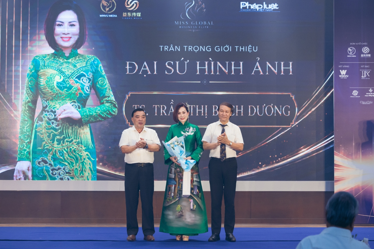 Ra mắt Đại sứ Hình ảnh của Cuộc thi Hoa hậu Doanh nhân Tinh hoa Toàn cầu 2026.