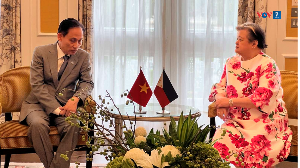 Bộ trưởng Ngoại giao Việt Nam Lê Hoài Trung gặp song phương với Bộ trưởng Ngoại giao Philippines, Đặc phái viên của Chủ tịch ASEAN về Myanmar chiều 12/7/2026. (Ảnh: VOV Bangkok)