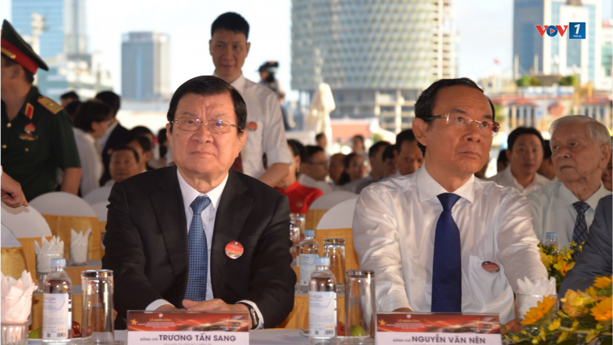 Nguyên Chủ tịch nước Trương Tấn Sang và nguyên Bí thư Thành ủy TP.HCM Nguyễn Văn Nên tại buổi lễ