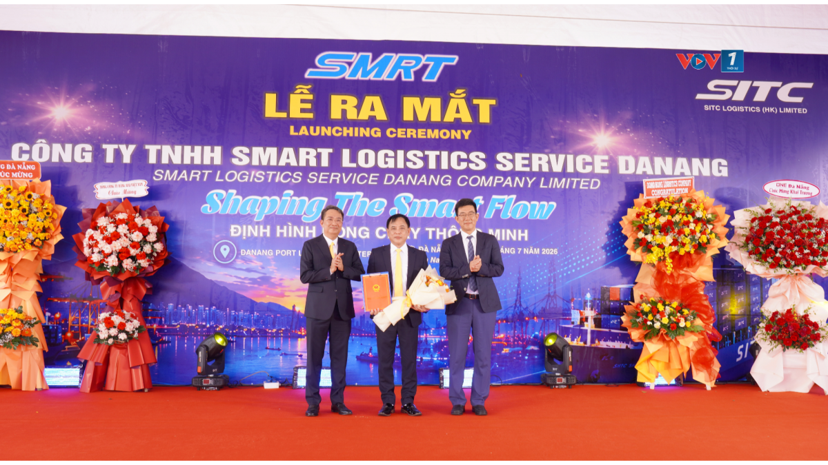 Trao giấy chứng nhận Thành lập Doanh nghiệp