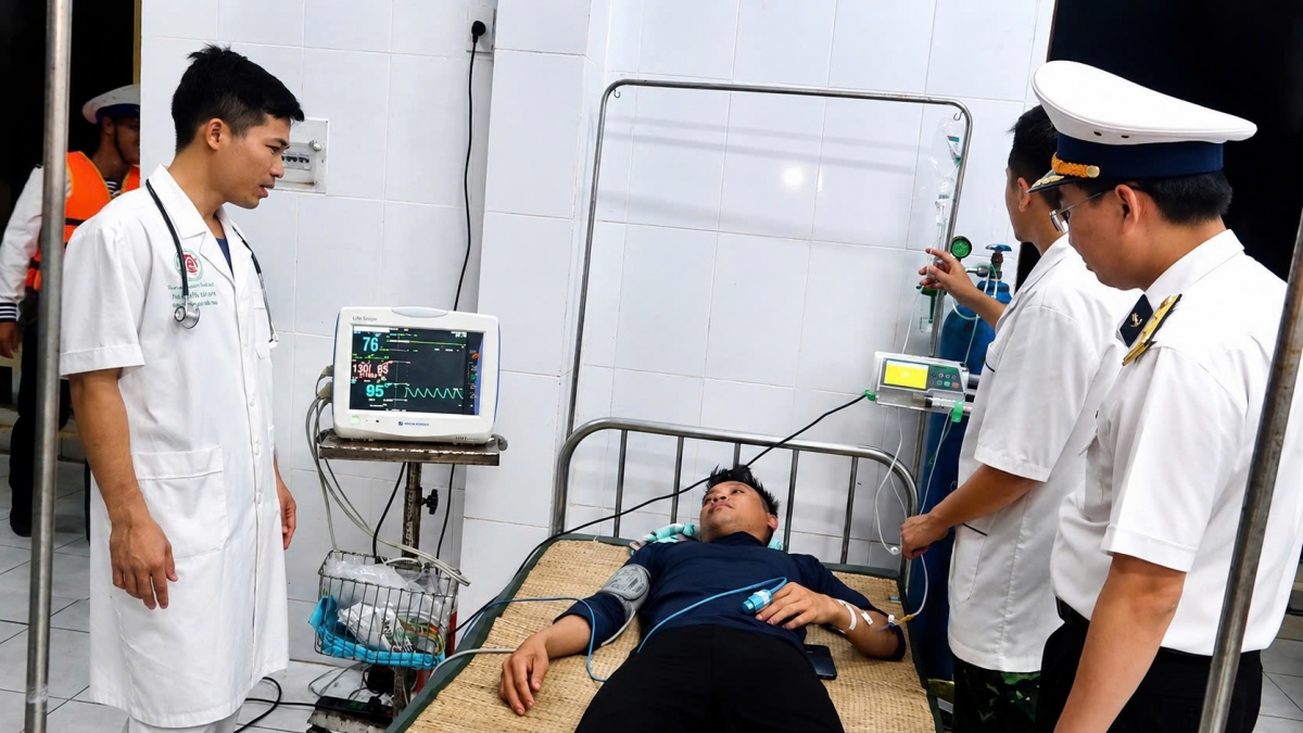 Thăm khám và chuẩn đoán tình trạng bệnh nhân
 