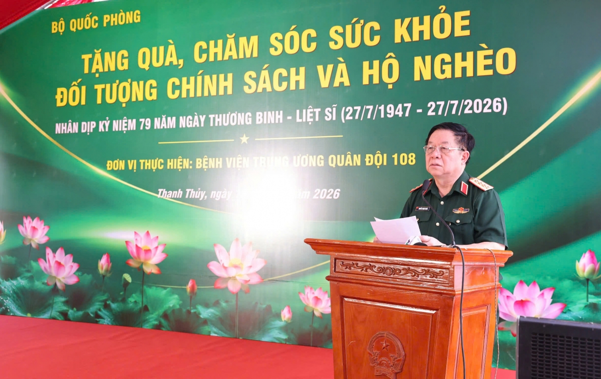 Đại tướng Nguyễn Trọng Nghĩa - Ủy viên Bộ Chính trị, Bí thư Trung ương Đảng, Ủy viên Thường vụ Quân ủy Trung ương, Chủ nhiệm Tổng cục Chính trị QĐND Việt Nam phát biểu tại chương trình