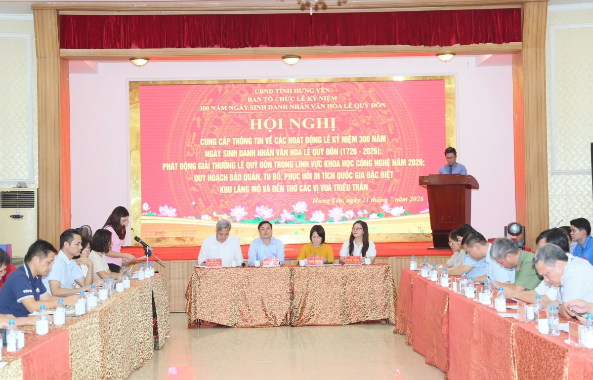 Hội nghị cung cấp thông tin về các hoạt động Lễ kỷ niệm 300 năm Ngày sinh Danh nhân văn hóa Lê Quý Đôn; Phát động Giải thưởng Lê Quý Đôn trong lĩnh vực Khoa học công nghệ năm 2026; Quy hoạch bảo quản, tu bổ, phục hồi Di tích quốc gia đặc biệt Khu lăng mộ và đền thờ các vị vua triều Trần- Ảnh Tiến Đạt