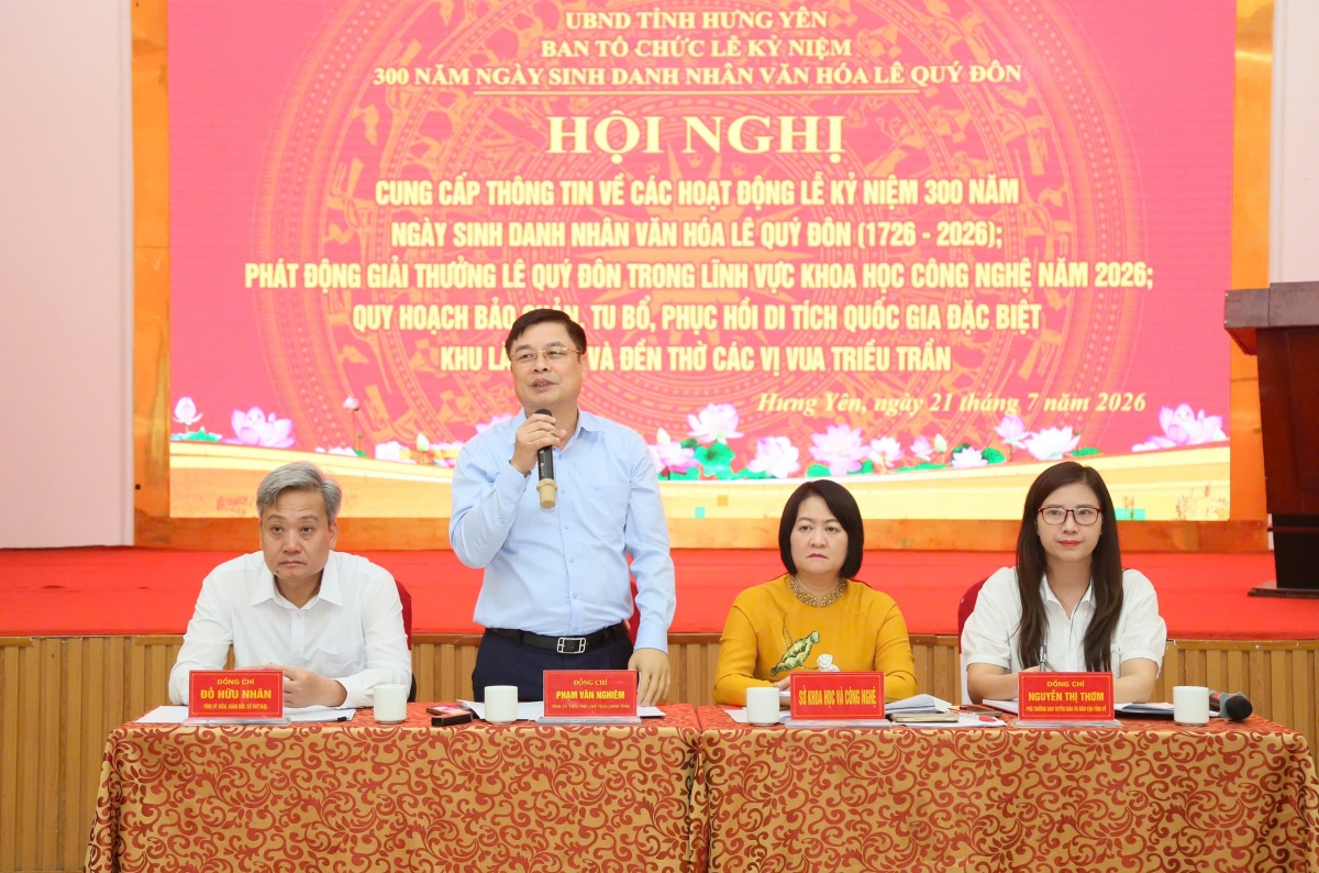 Ông Phạm Văn Nghiêm, Phó Chủ tịch UBND tỉnh Hưng Yên chủ trì Hội nghị cung cấp thông tin tới các cơ quan báo chí- Ảnh Tiến Đạt