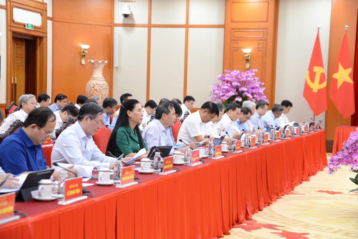 Các đại biểu dự phiên họp