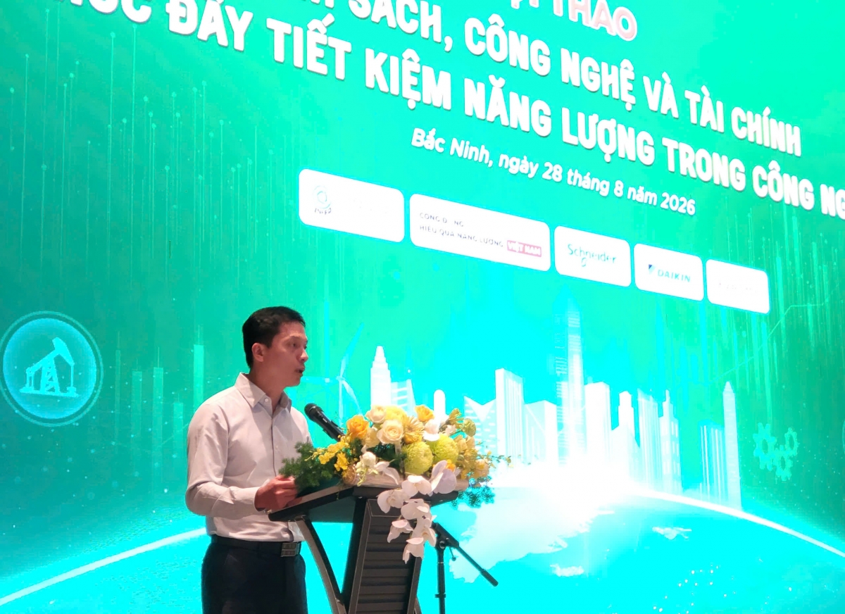 Ông Lại Đức Tuấn - đại diện Cục Đổi mới sáng tạo, Chuyển đổi xanh và Khuyến công (Bộ Công Thương) phát biểu khai mạc Hội thảo.