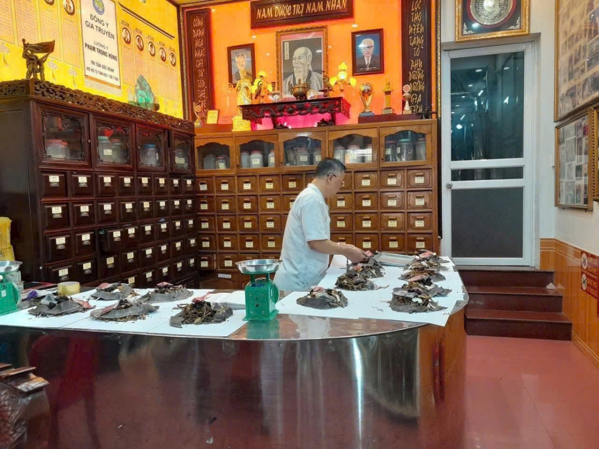 Cơ sở y học cổ truyền của Lương y Phạm Trọng Hùng tại Lào Cai