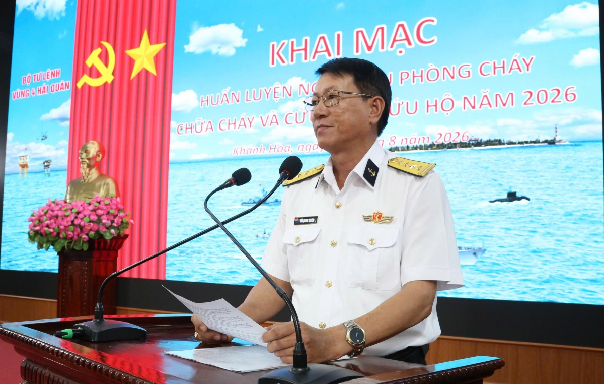 Đại tá Bùi Quang Thuyên, Phó Tư lệnh Vùng 4 Hải quân chủ trì khai mạc