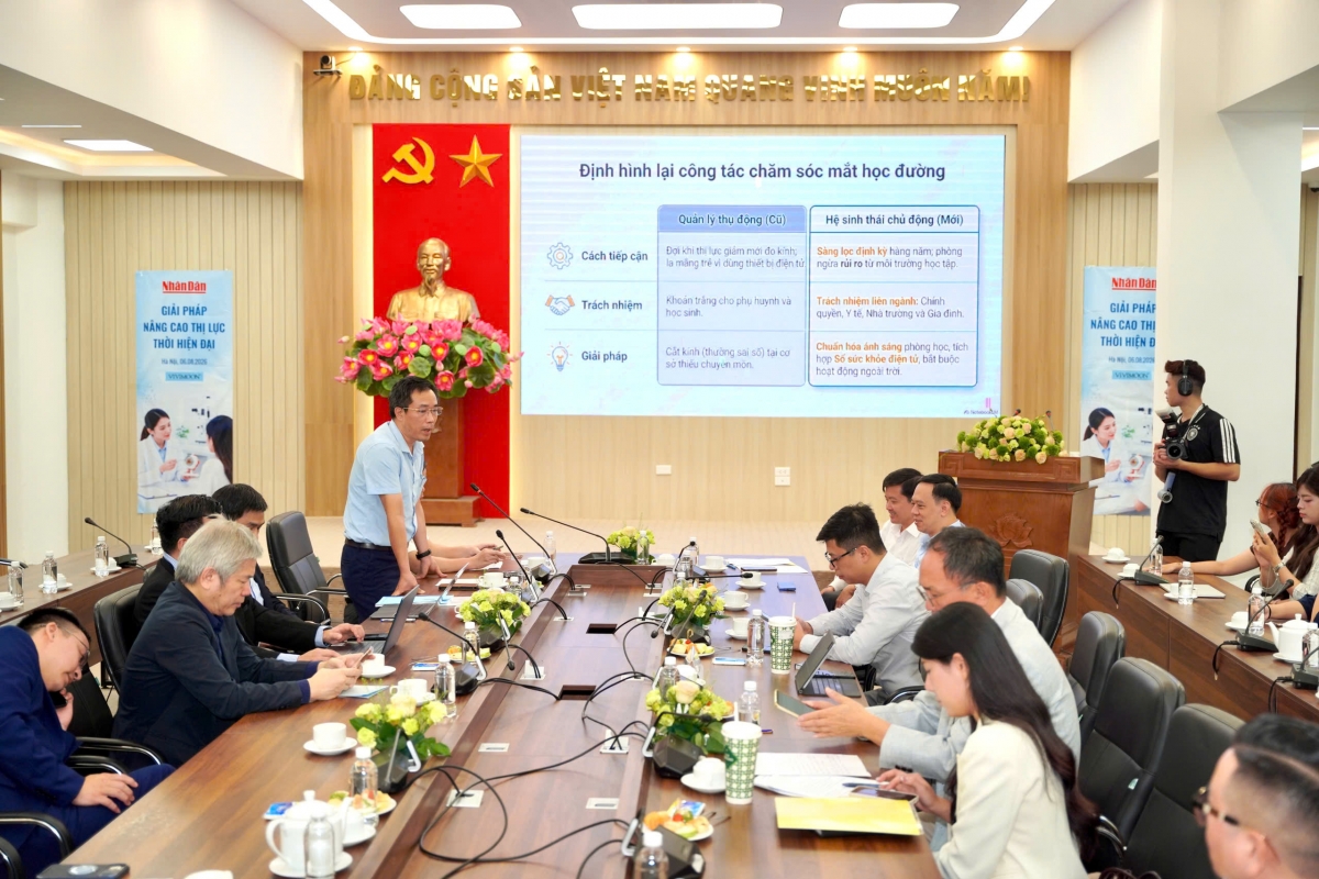Tọa đàm “Giải pháp nâng cao thị lực thời hiện đại” 