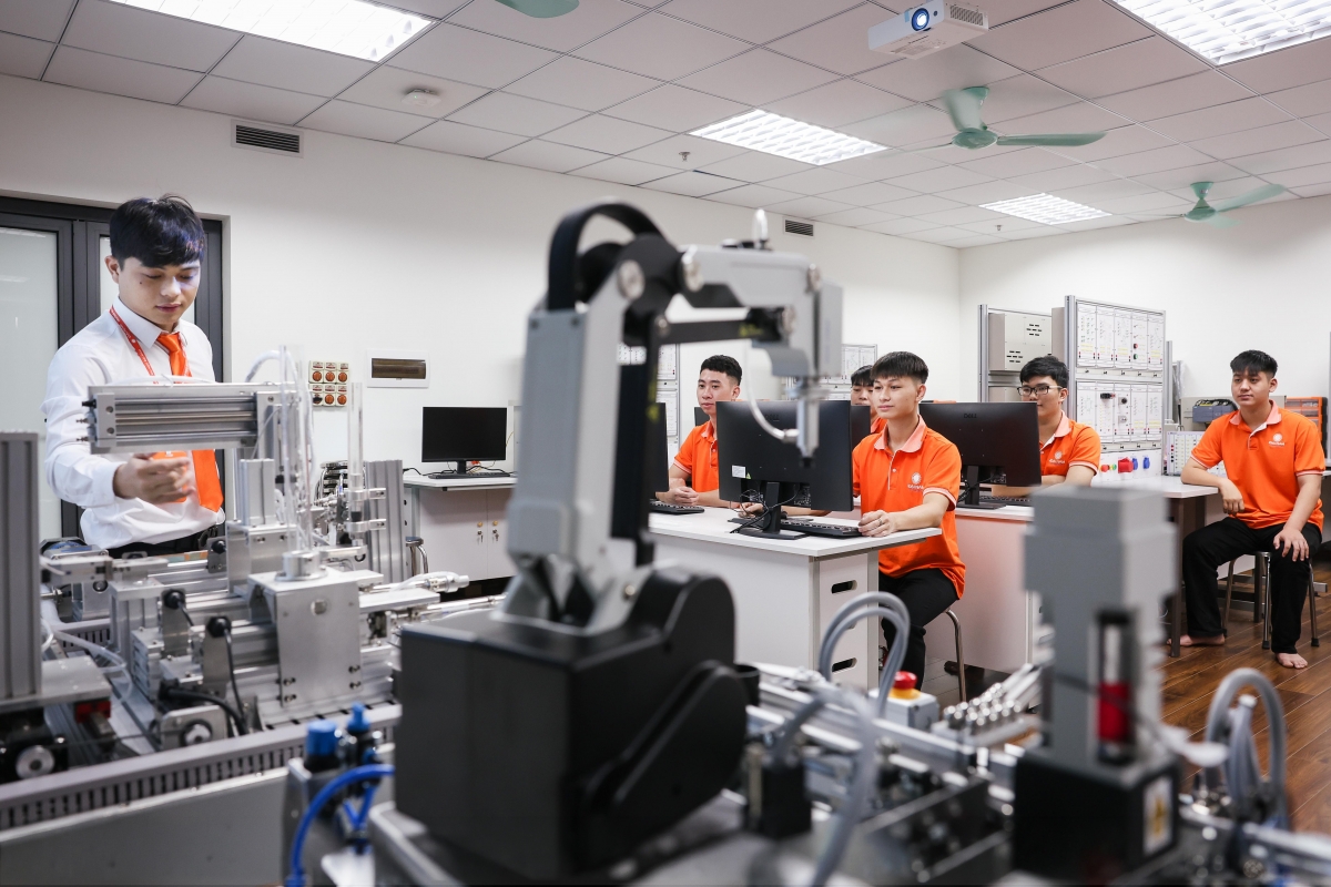 Sinh viên được học tập trong môi trường hiện đại