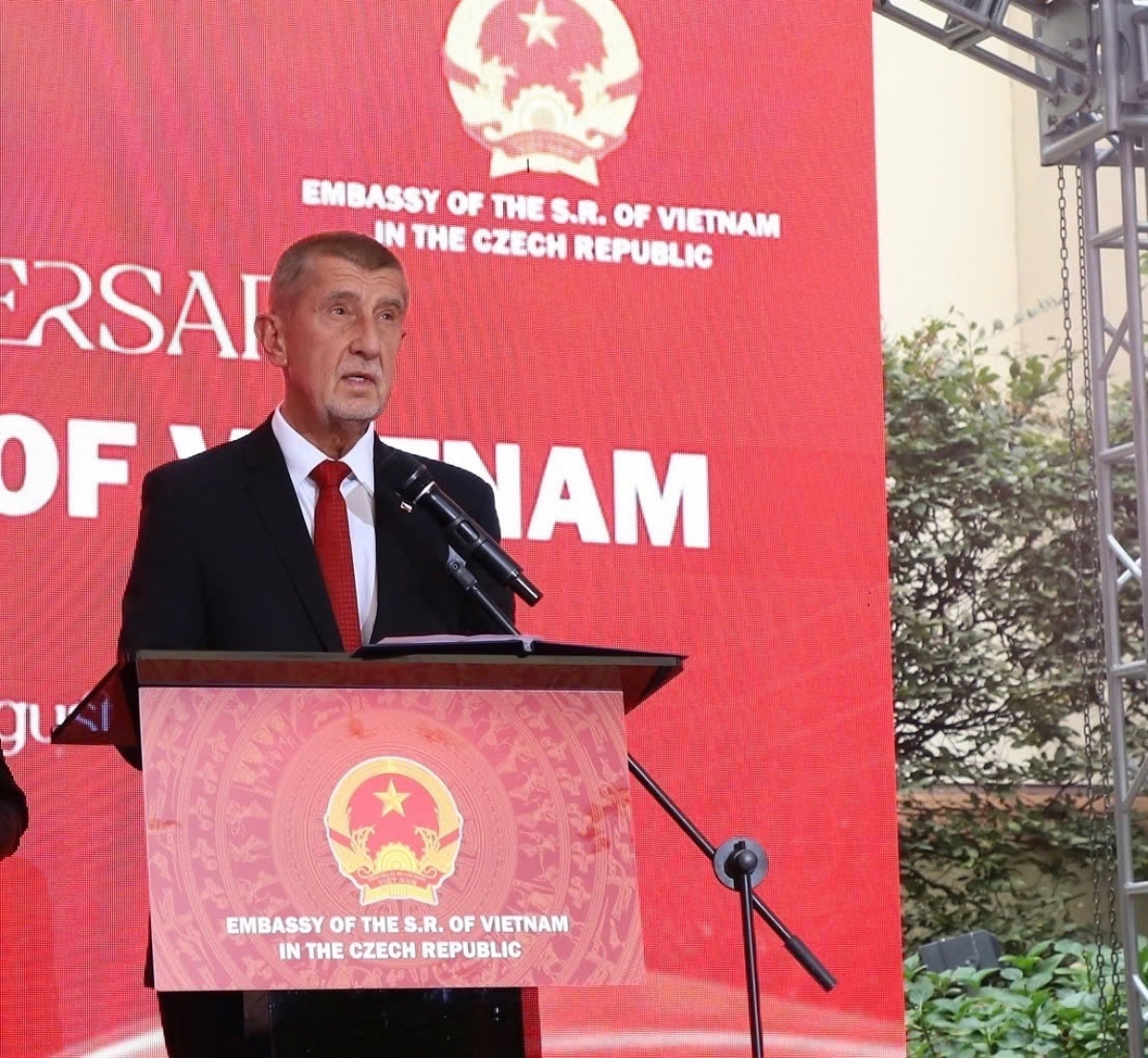 Thủ tướng Séc Andrej Babiš phát biểu tại lễ kỷ niệm 81 năm Quốc khánh nước CHXHCN Việt Nam tại Cộng hòa Séc khẳng định mối quan hệ ngày càng khăng khít giữa hai nước.