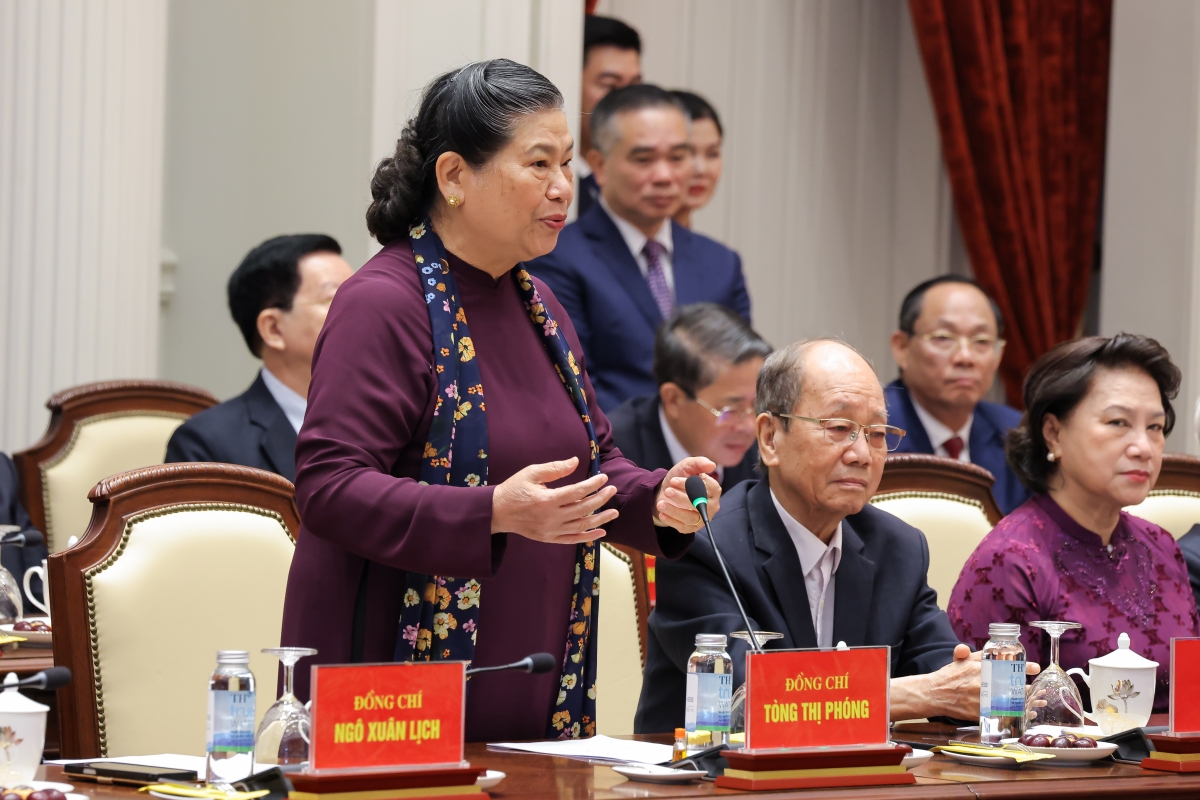 Nguyên Phó Chủ tịch Thường trực Quốc hội Tòng Thị Phóng phát biểu tại buổi lễ