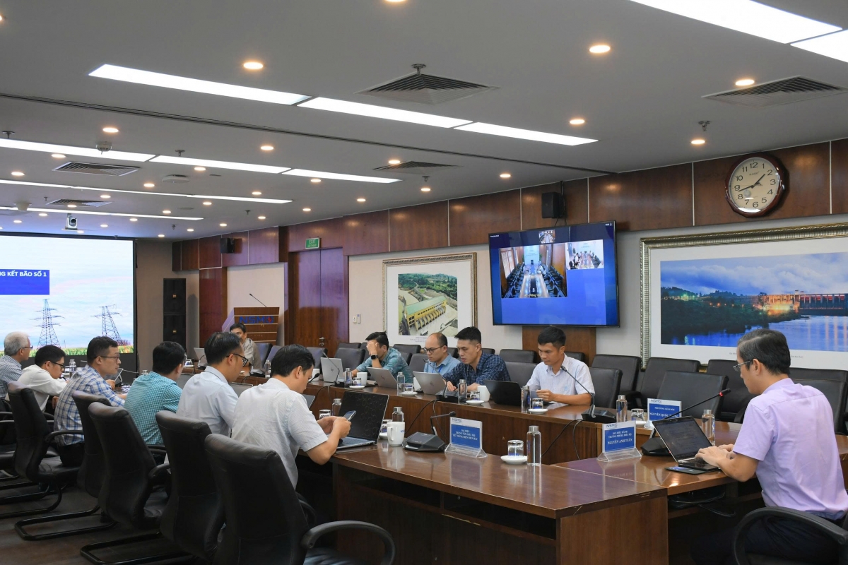 Ban Điều hành bảo đảm cung ứng điện năm 2026 NSMO chủ trì cuộc họp với các đơn vị liên quan nhằm bảo đảm cung ứng điện đợt nắng nóng từ 10-16/8 tại miền Bắc và Bắc miền Trung.