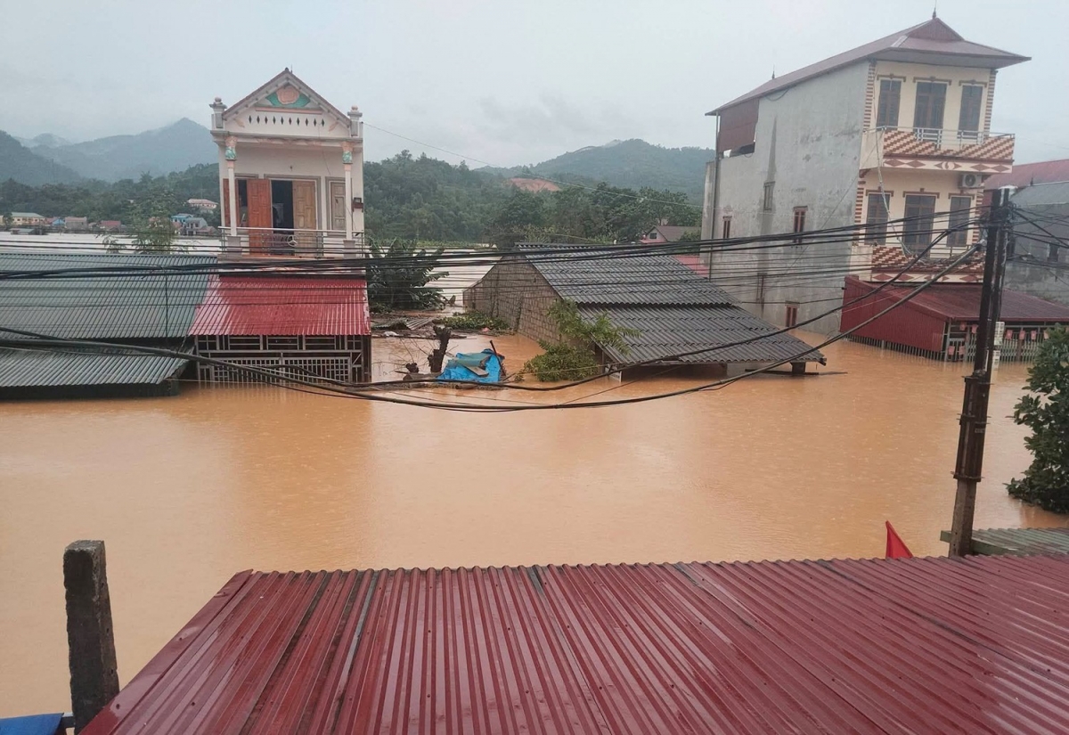 Thất Khê là một trong những địa bàn bị ảnh hưởng nặng tại tỉnh Lạng Sơn khi đã có khoảng 650 ngôi nhà bị ngập