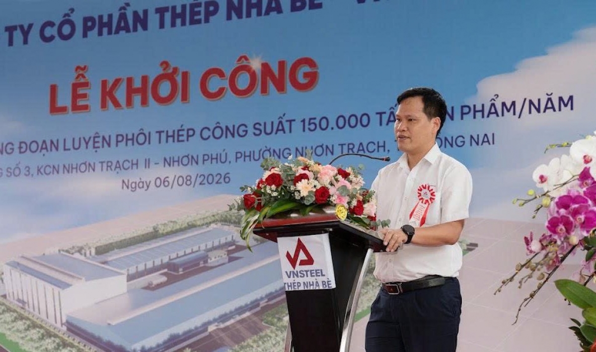 Phó Tổng Giám đốc EVNSPC Bùi Quốc Hoan phát biểu tại Lễ khởi công Dự án Đầu tư bổ sung công đoạn luyện phôi thép công suất 150.000 tấn sản phẩm/năm của Thép Nhà Bè- VNSTEEL