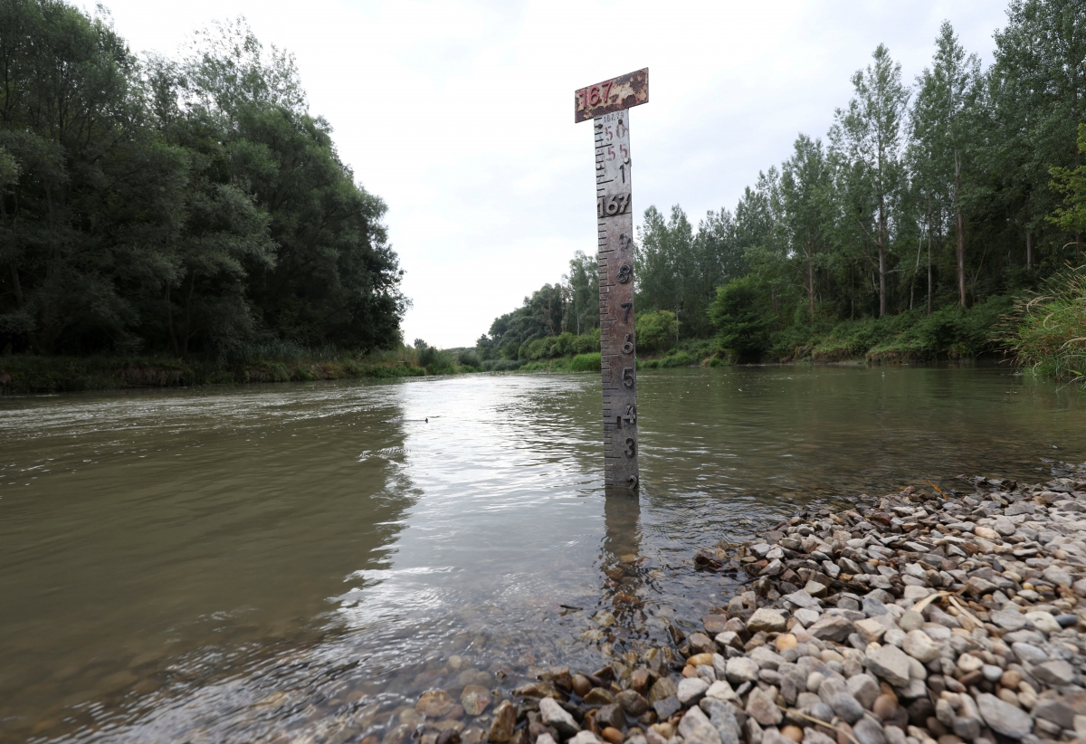 Mực nước sông Danube xuống mức thấp kỷ lục tại nhiều khu vực. Ảnh: Reuters