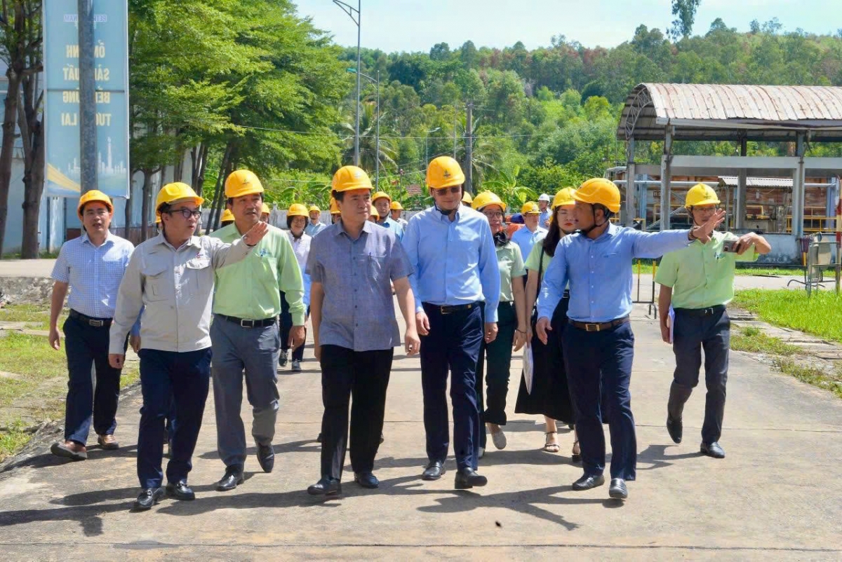 Kiểm tra thực tế tại Nhà máy NLSH Dung Quất, Công ty Lọc hóa dầu Bình Sơn