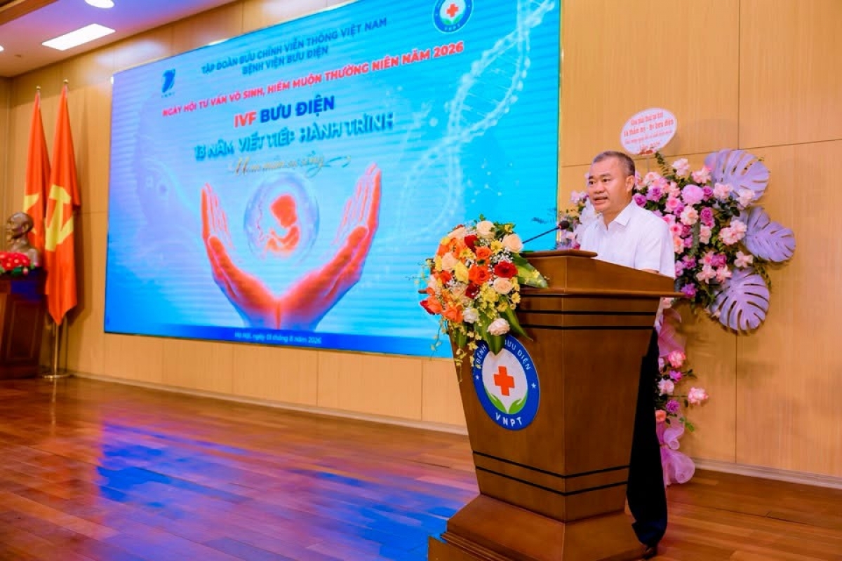 TTƯT.ThS.BSCKII Trần Hùng Mạnh Bí thư Đảng ủy, Chủ tịch Hội đồng Quản lý, Giám đốc Bệnh viện Bưu điện phát biểu khai mạc tại Ngày hội