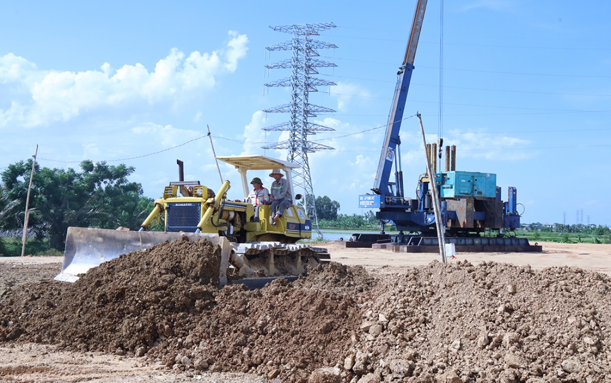 Thi công đường dây đấu nối 220kV Thanh Hóa – Sầm Sơn