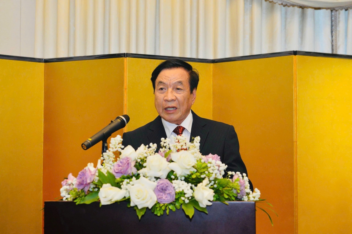 Thầy Nghiêm Việt Hương chia sẻ về cơ duyên với tiếng Nhật và những năm tháng học tập ở  Nhật Bản tại buổi lễ. 