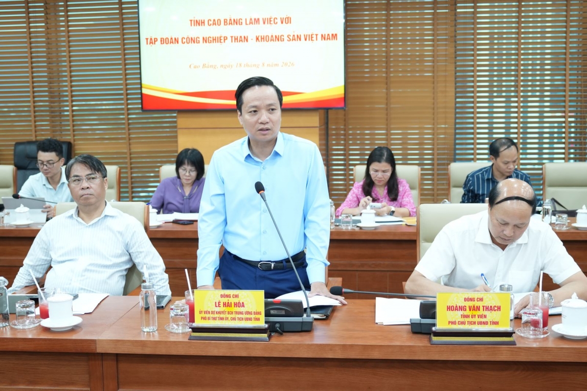 Đồng chí Lê Hải Hòa -  Ủy viên dự khuyết Trung ương Đảng, Phó Bí thư Tỉnh ủy, Chủ tịch UBND tỉnh Cao Bằng phát biểu tại chương trình