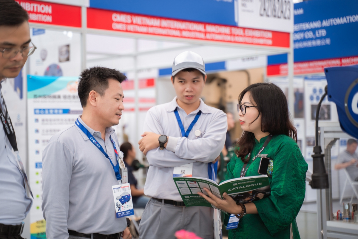 Midra Global giới thiệu sản phẩm cho khách hàng