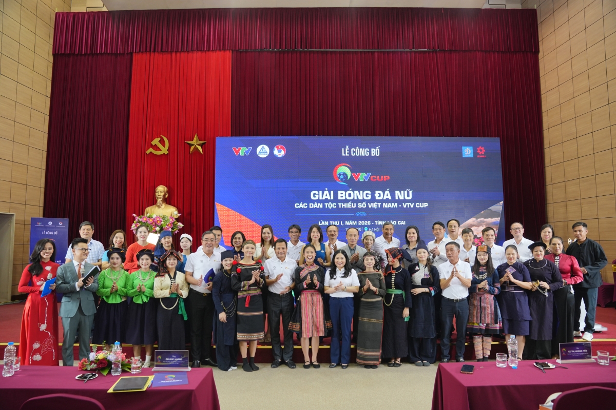Giải bóng đá nữ các dân tộc thiểu số Việt Nam VTV Cup qui tụ 12 đội bóng đến từ 9 địa phương tham dự.