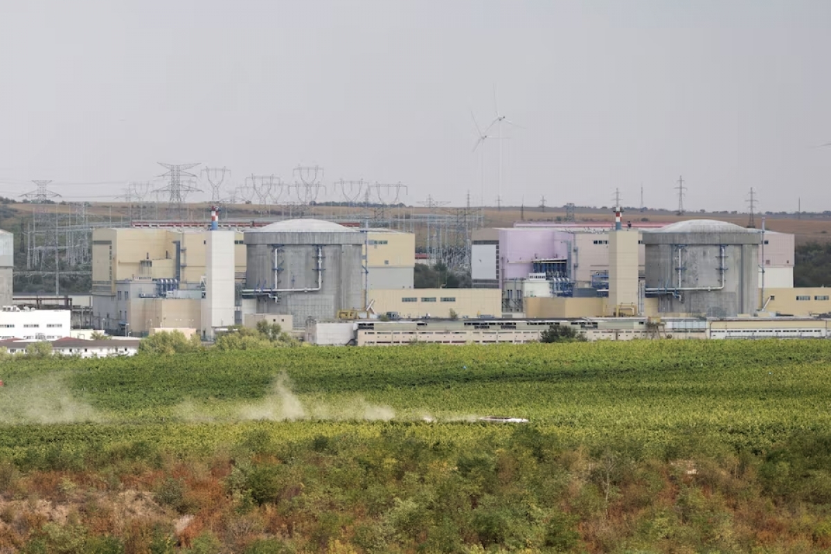 Hình ảnh lò phản ứng hạt nhân số 1 và số 2 của nhà máy điện hạt nhân quốc doanh Nuclearelectrica, tại Cernavoda, Romania, ngày 3/9/2025. (Ảnh: Reuters)
