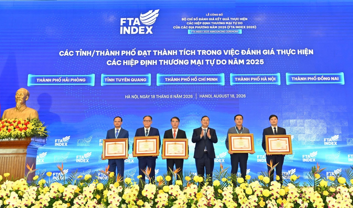 Tại Lễ công bố Bộ chỉ số FTA INDEX 2025 đã vinh danh nhiều địa phương có thành tích trong quá trình triển khai.