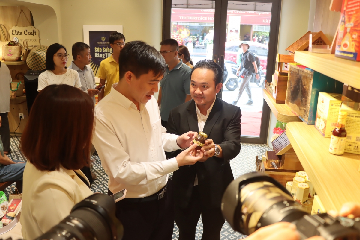 Ông Bùi Nguyễn Anh Tuấn, Phó Cục trưởng Cục Quản lý và Phát triển thị trường trong nước