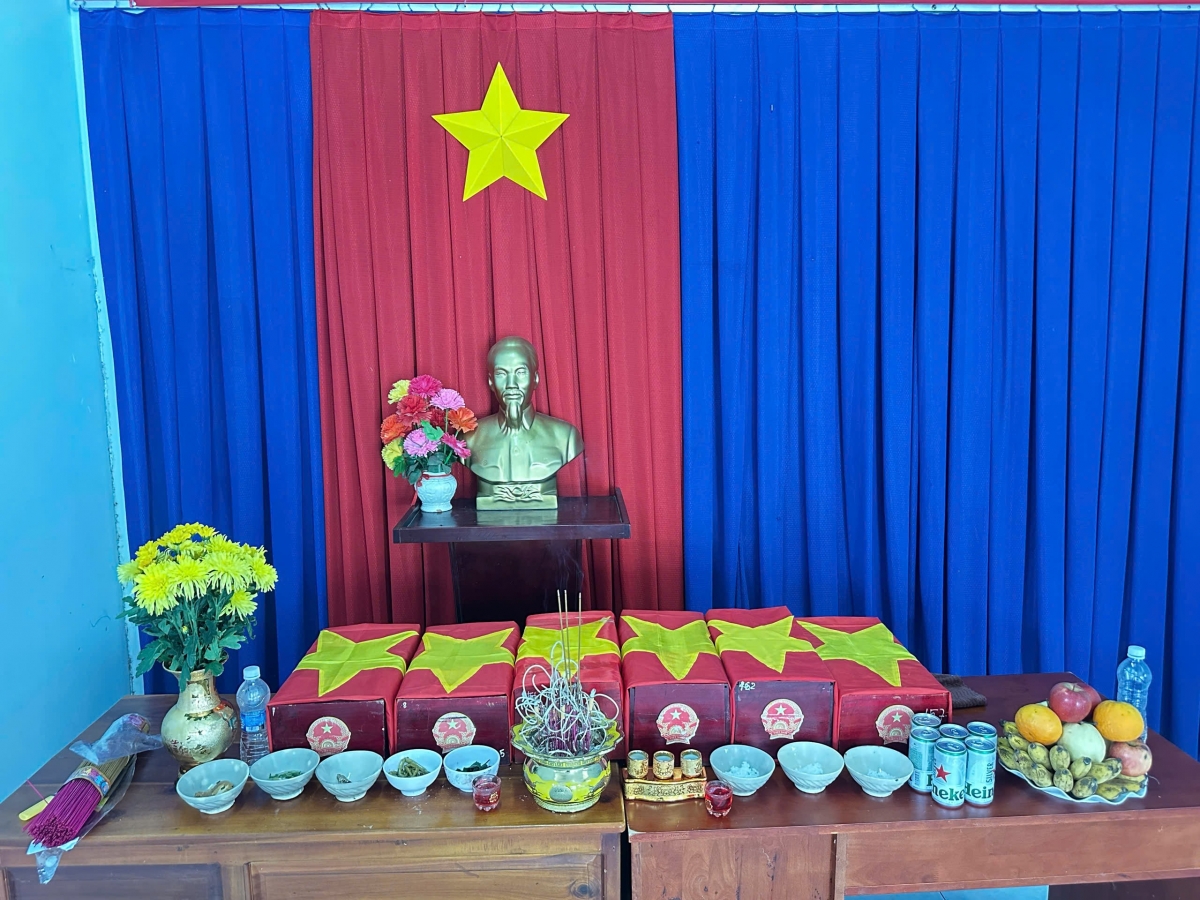 K71 Tây Ninh quy tập hài cốt liệt sỹ (Ảnh: K71)