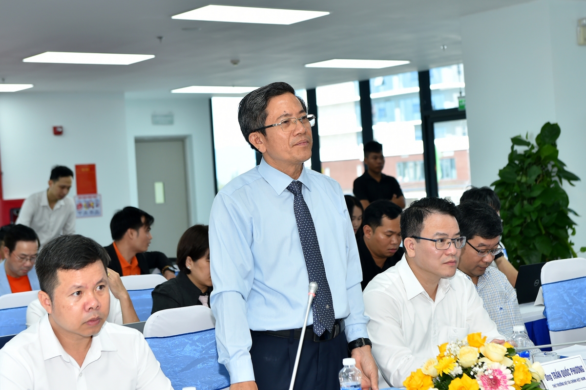 Phó Chủ tịch UBND thành phố Đà Nẵng Trần Nam Hưng phát biểu tại buổi làm việc