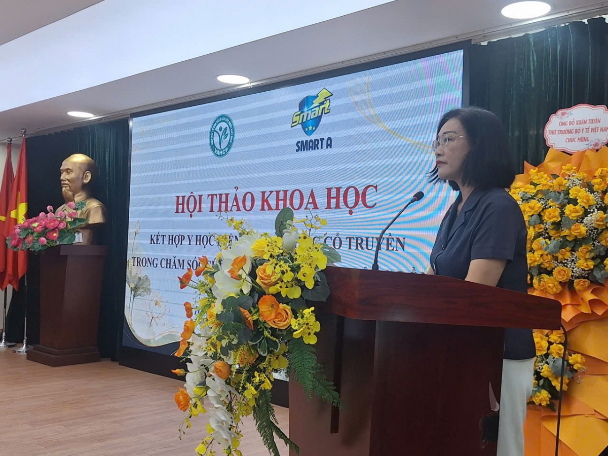 PGS.TS. Phạm Thanh Bình, Chủ tịch Hiệp hội Tư vấn Nâng cao Sức khỏe Việt Nam phát biểu tại chương trình.
 