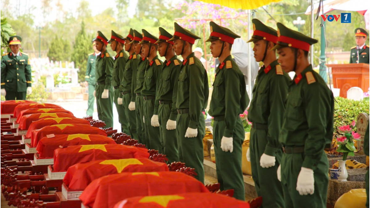 13 hài cốt liệt sĩ được quy tập tại khu vực Câu Nhi trong chiến dịch 500 ngày đêm tìm kiếm, quy tập và xác định danh tính hài cốt liệt sĩ