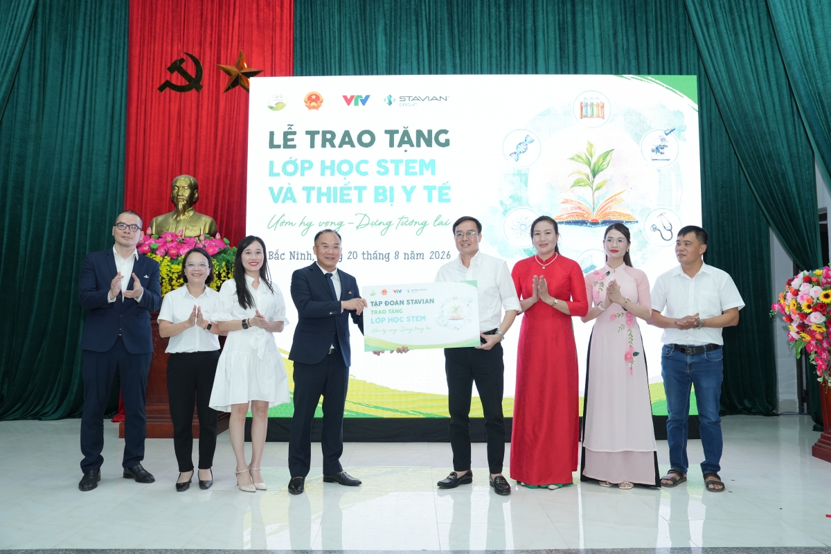 Tập đoàn Stavian trao tặng lớp học STEM thuộc khuôn khổ chương trình Ươm hy vọng - Dựng tương lai