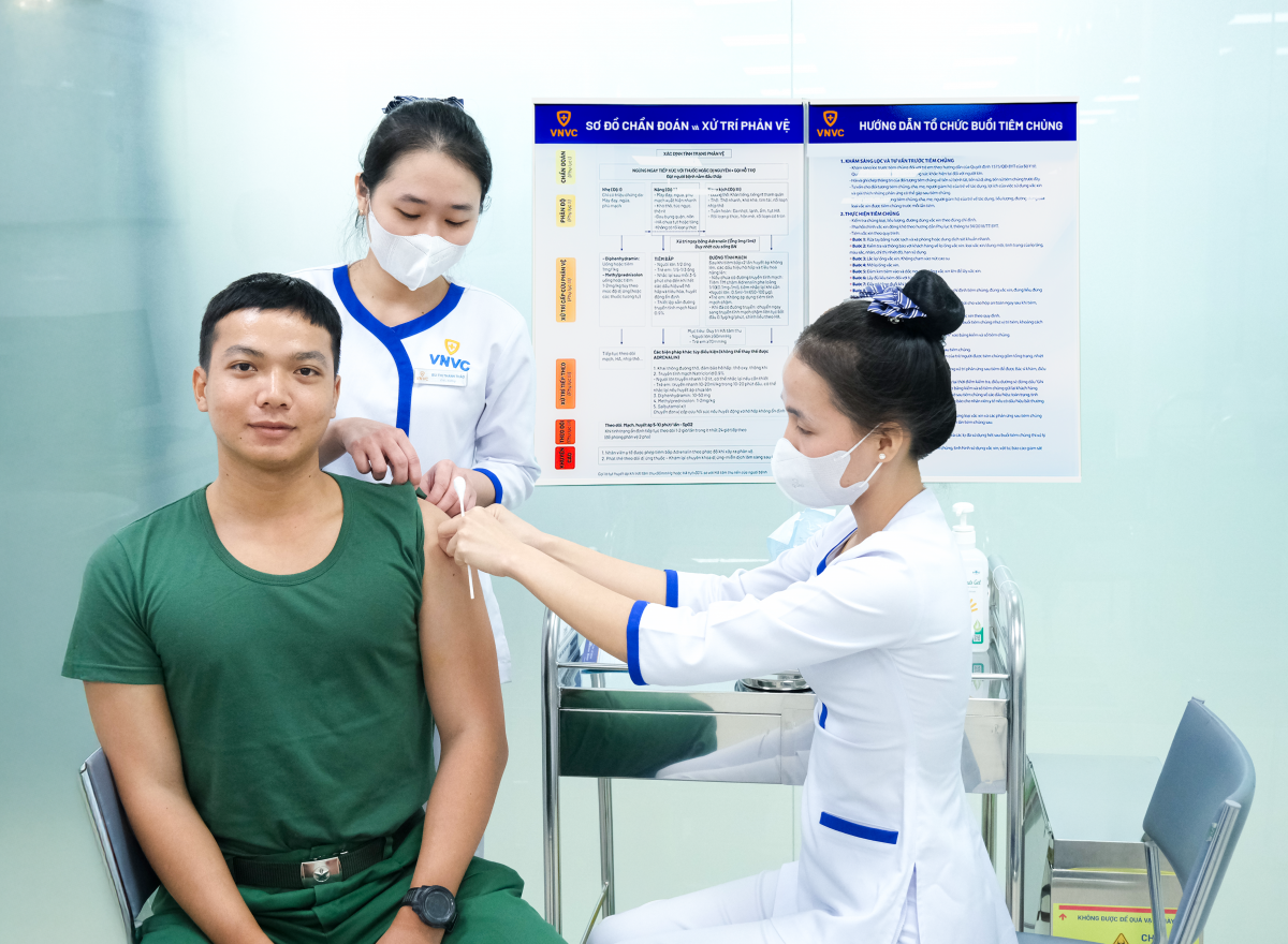 Trung sĩ Vũ Đức Tâm mong bảo vệ sức khỏe bằng vắc xin não mô cầu để hoàn thành tốt nhiệm vụ tìm kiếm, quy tập hài cốt liệt sĩ