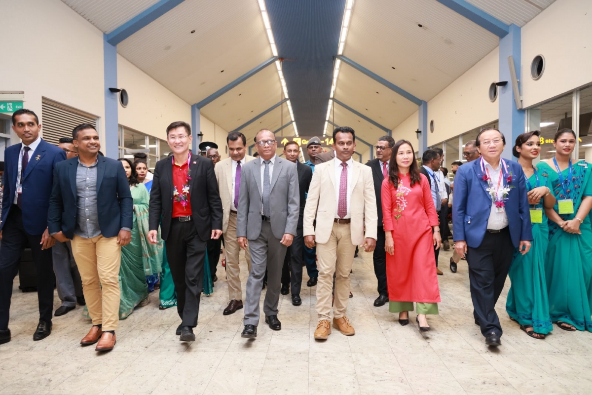 Nhiều quan chức Sri Lanka tham dự lễ đón