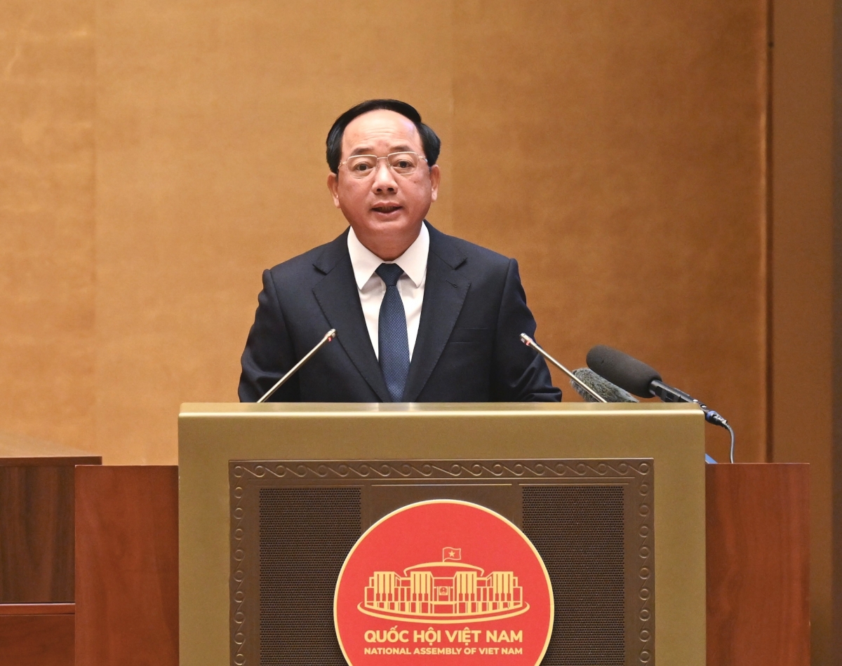Đồng chí Trịnh Văn Quyết quán triệt chuyên đề “Những nội dung trọng tâm, cốt lõi Chỉ thị của Bộ Chính trị về Đẩy mạnh học tập, thực hành tư tưởng, đạo đức, phương pháp, phong cách Hồ Chí Minh trong giai đoạn phát triển mới” và chuyên đề toàn khóa “Những nội dung cơ bản về học tập và thực hành tư tưởng, đạo đức, phương pháp, phong cách Hồ Chí Minh trong giai đoạn phát triển mới của đất nước”