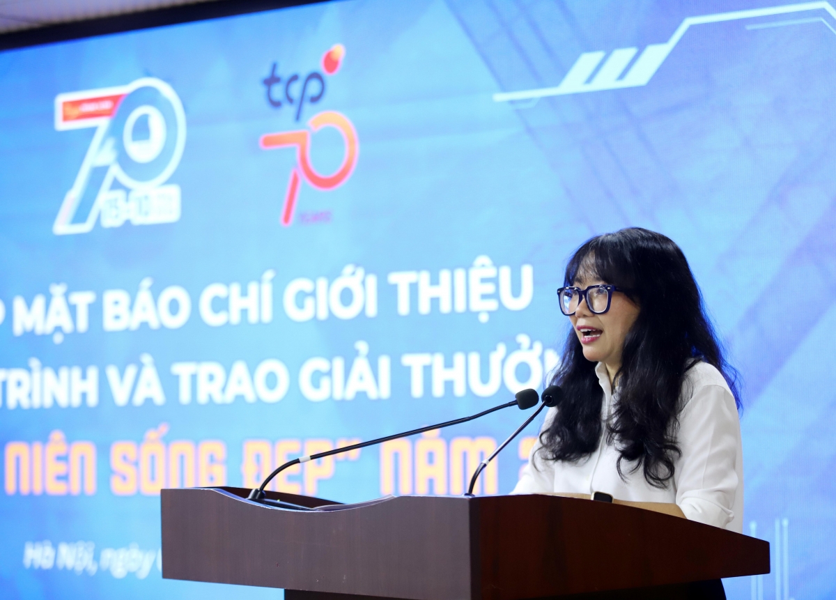 Bà Phan Thị Phương Nhung, Giám đốc Truyền thông Đối ngoại Công ty TCP Việt Nam