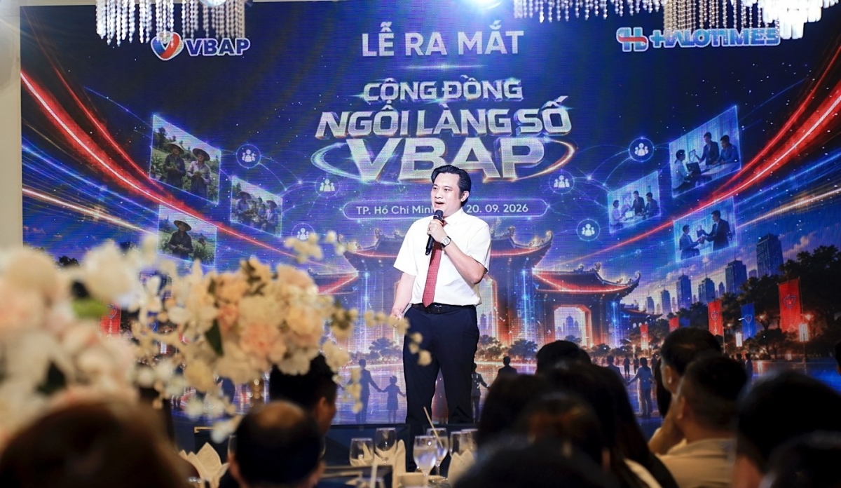 Ông Lê Văn Thương, nhà sáng lập VBAP nhấn mạnh ứng dụng này được phát triển theo mô hình “ngôi làng số”. Ảnh: BTC