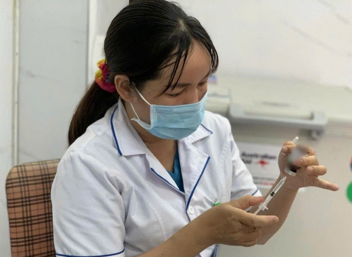 Xây dựng nền tảng kiến thức, giúp bác sĩ tự tin tư vấn và nâng tỷ lệ người dân được bảo vệ. (Ảnh minh họa)
