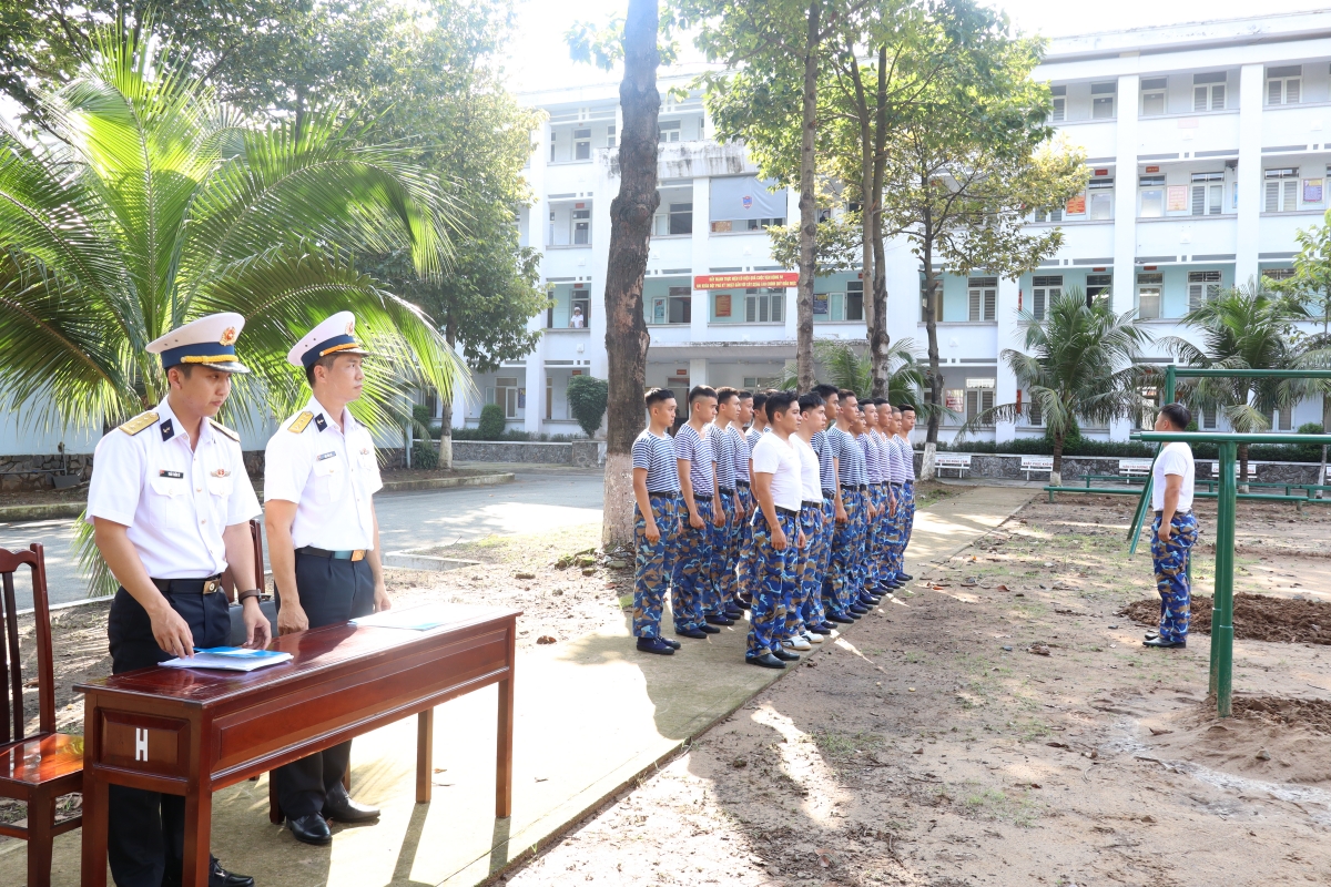 Đoàn tiến hành công tác kiểm tra nội dung huấn luyện thể lực