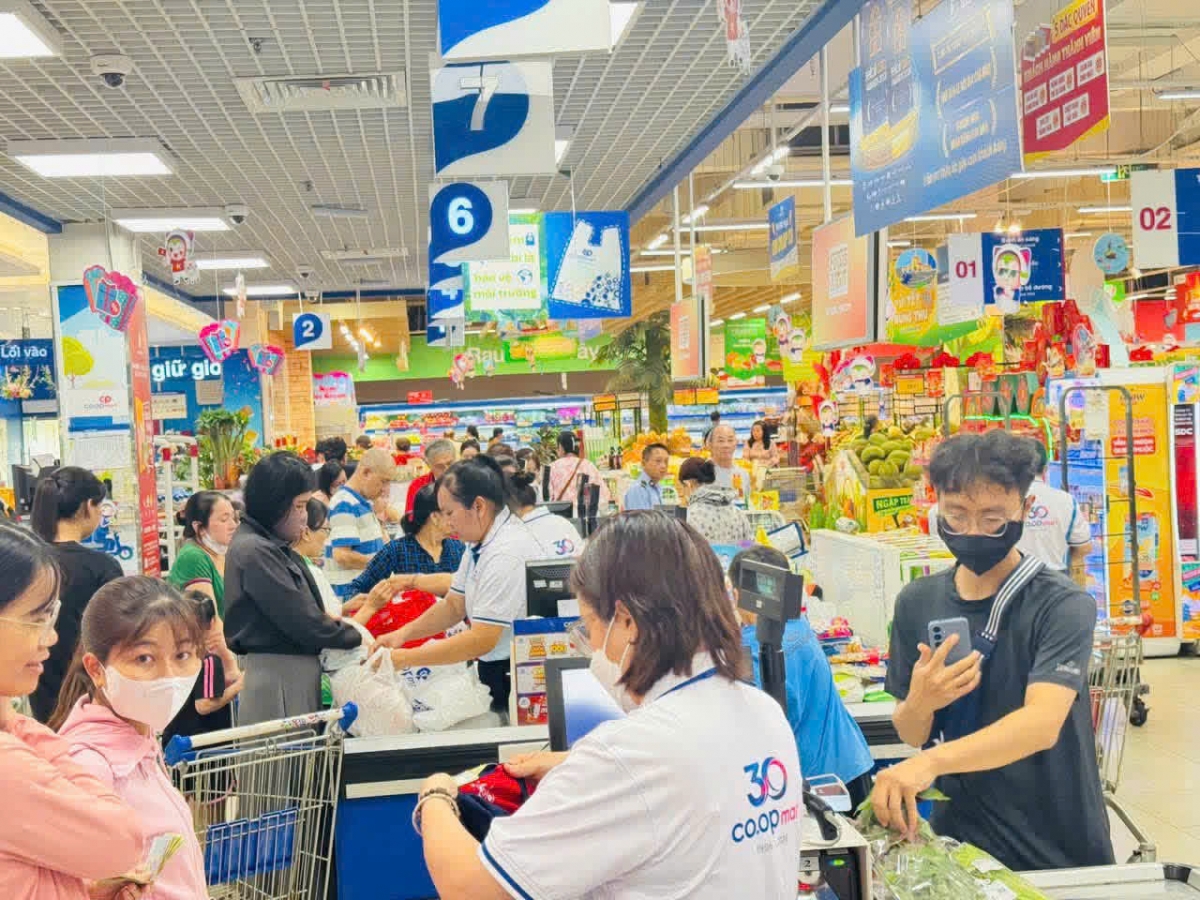 Những tín hiệu phục hồi của thị trường nội địa đang tạo thêm cơ sở để doanh nghiệp củng cố niềm tin, xây dựng kế hoạch kinh doanh và đầu tư mở rộng hệ thống phân phối (ảnh minh họa)